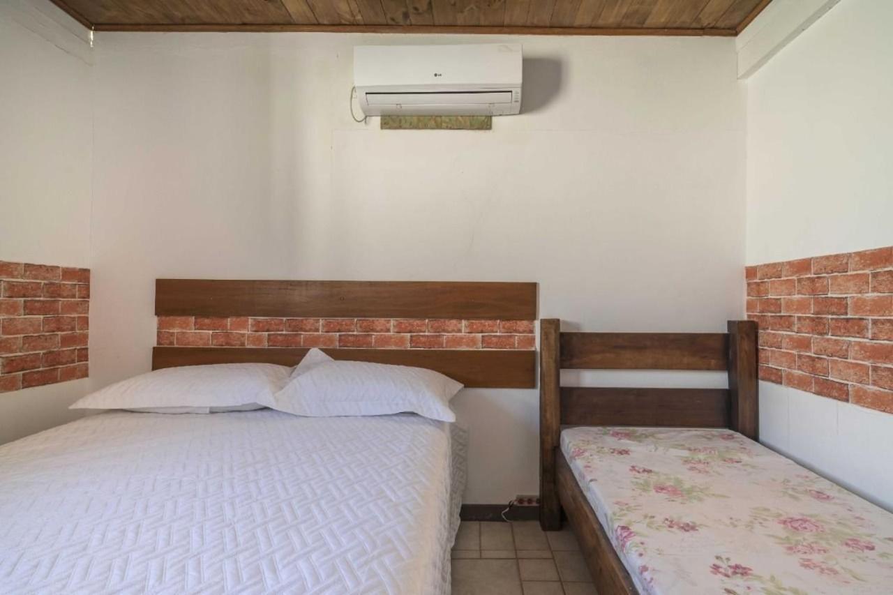 봄비나스 Apartamento Em 4 Ilhas 아파트 외부 사진
