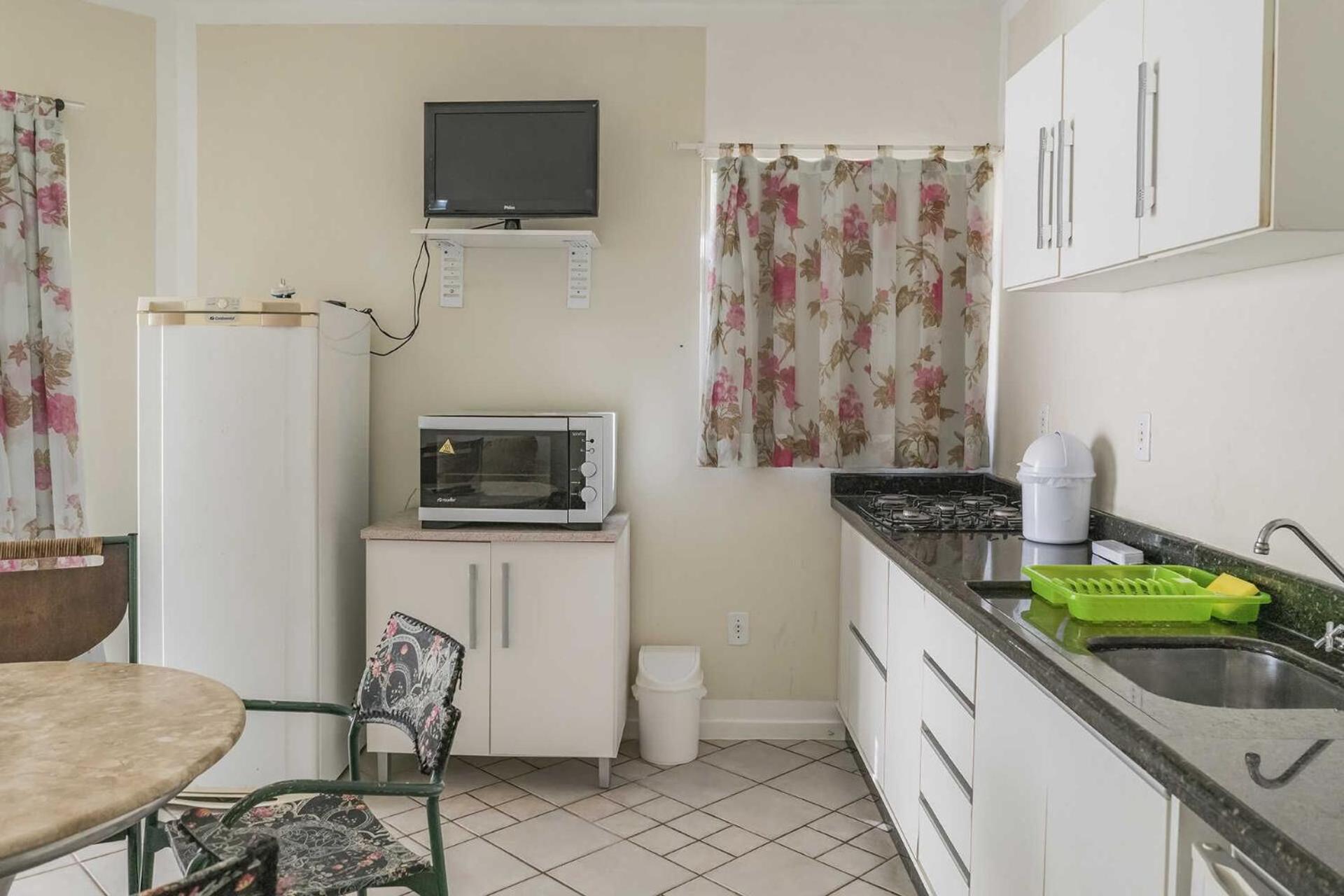 봄비나스 Apartamento Em 4 Ilhas 아파트 외부 사진