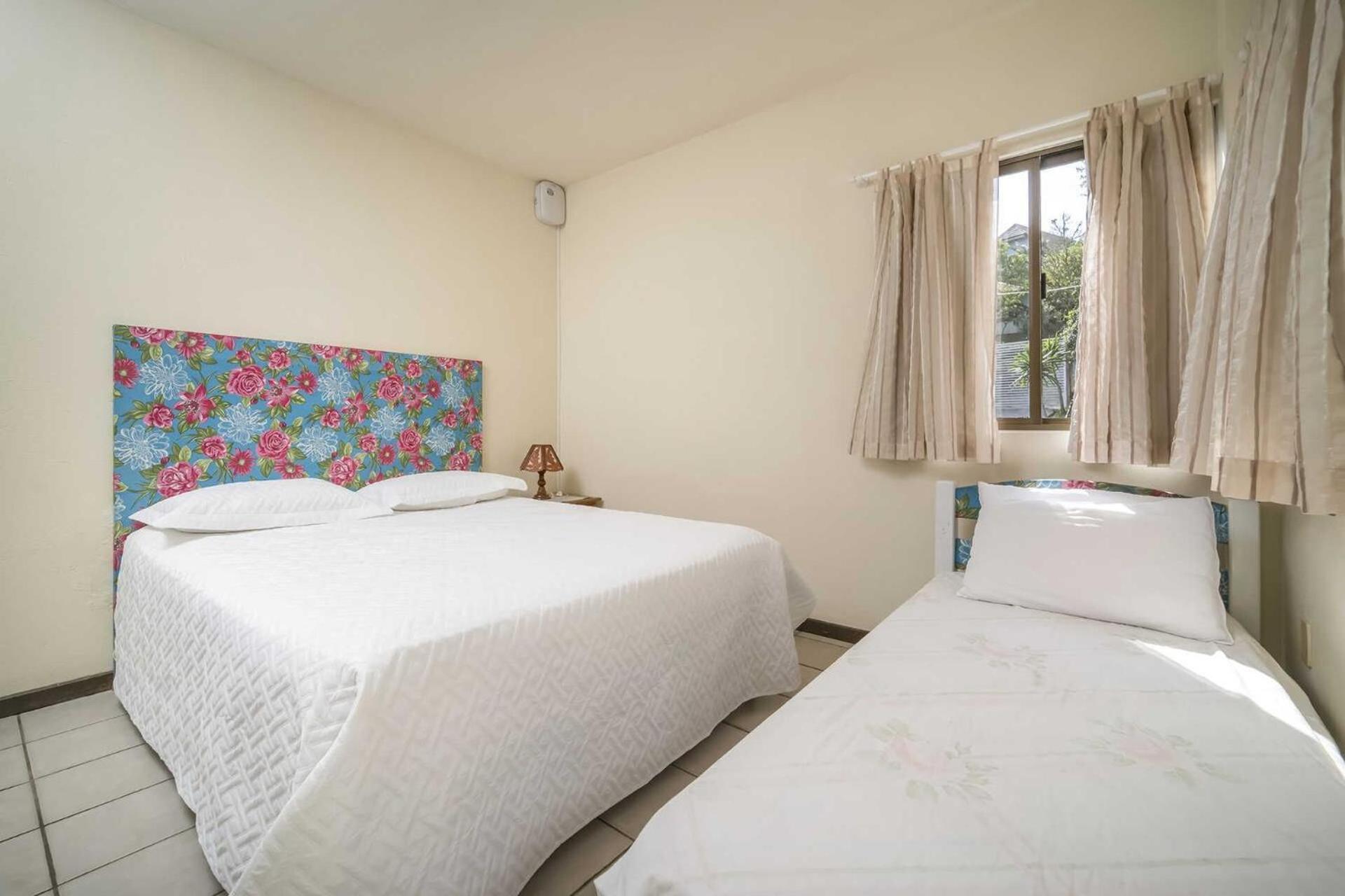 봄비나스 Apartamento Em 4 Ilhas 아파트 외부 사진